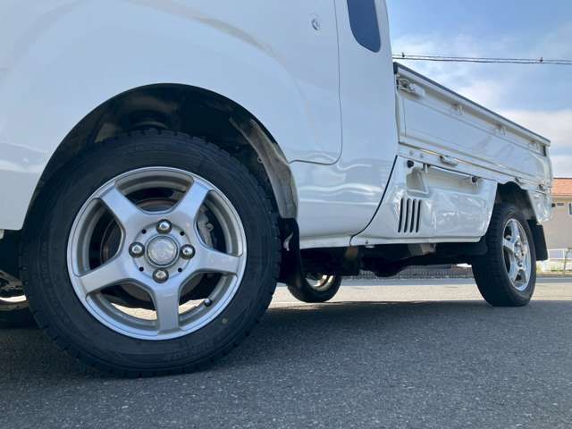 DAIHATSU HIJET TRUCK 4WD 2015 Image 31