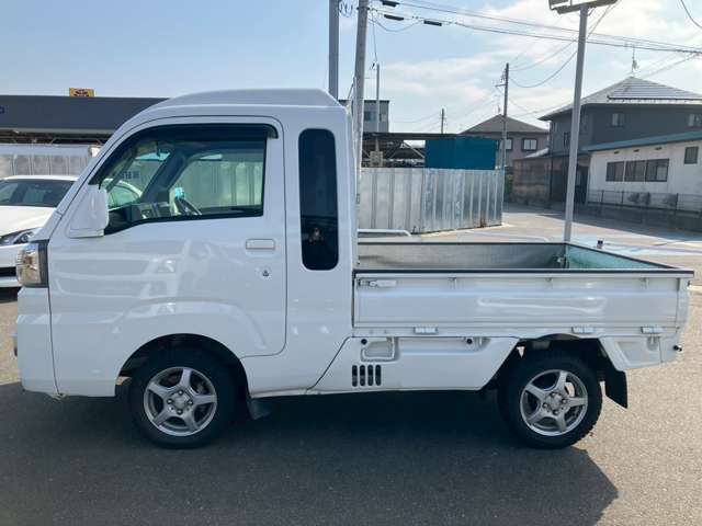 DAIHATSU HIJET TRUCK 4WD 2015 Image 31