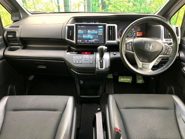 HONDA STEPWAGON SPADA 2013 Image 31