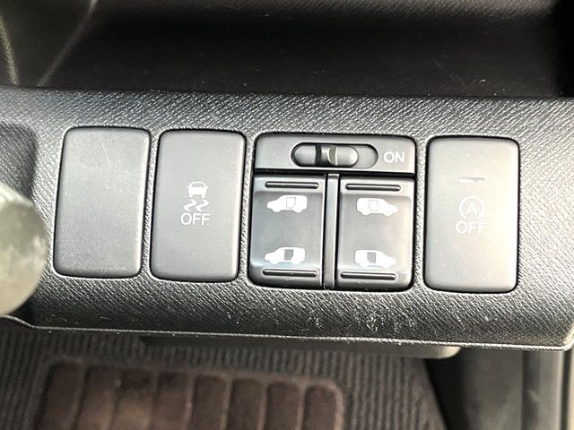 HONDA STEPWAGON SPADA 2013 Image 31