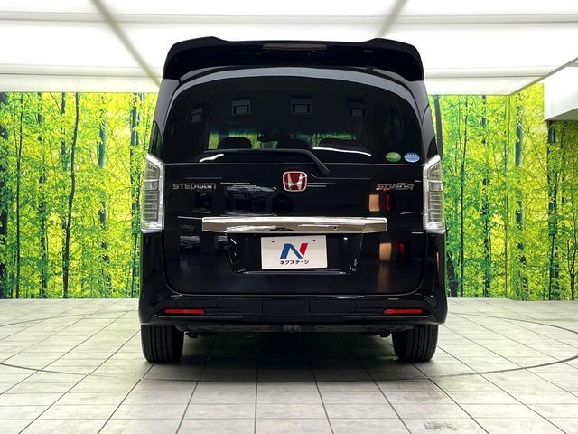 HONDA STEPWAGON SPADA 2013 Image 31