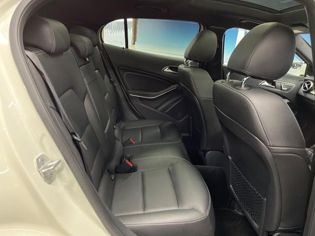 MERCEDES BENZ GLA CL 2018 Image 31