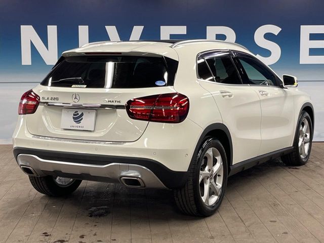 MERCEDES BENZ GLA CL 2018 Image 31