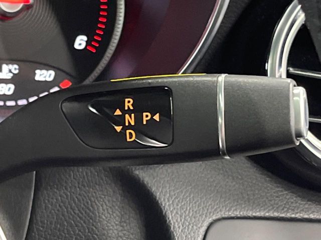 MERCEDES BENZ GLC CL 2019 Image 31