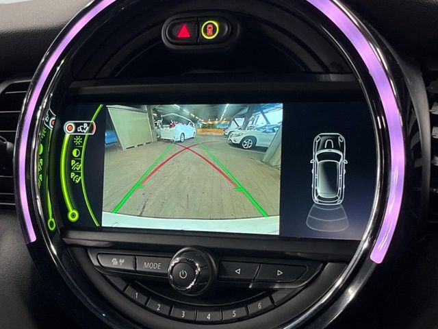 BMW MINI COOPER S 5D 2018 Image 31