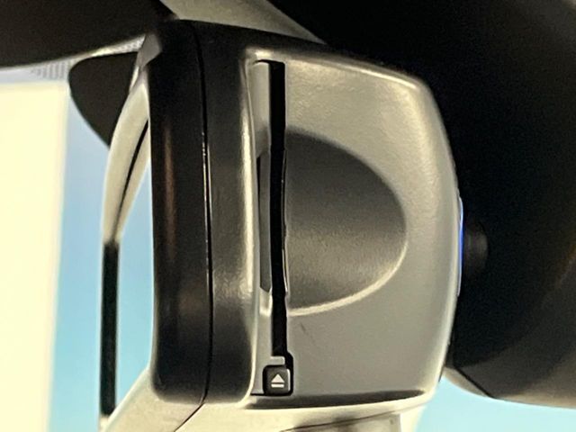 BMW MINI COOPER S 5D 2018 Image 31