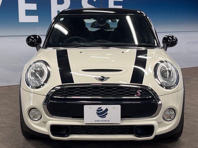 BMW MINI COOPER S 5D 2018 Image 31