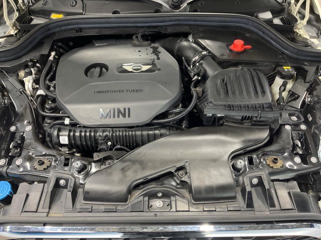 BMW MINI COOPER S 5D 2018 Image 31
