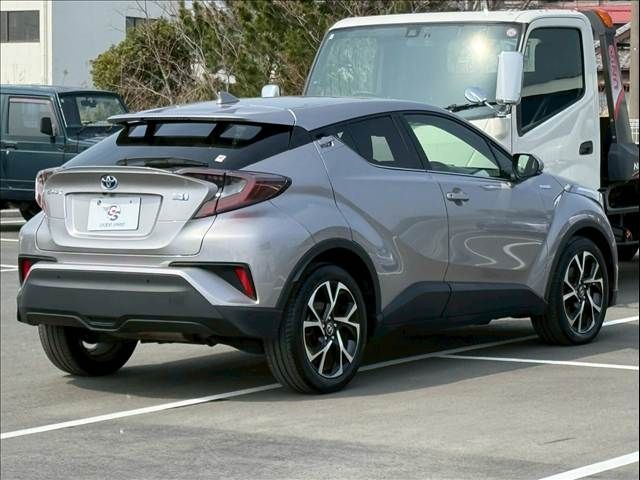 TOYOTA C-HR 2017 Image 31