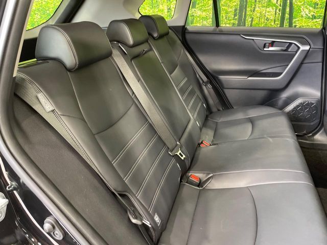 TOYOTA RAV4 HYBRID 4WD 2019 Image 31