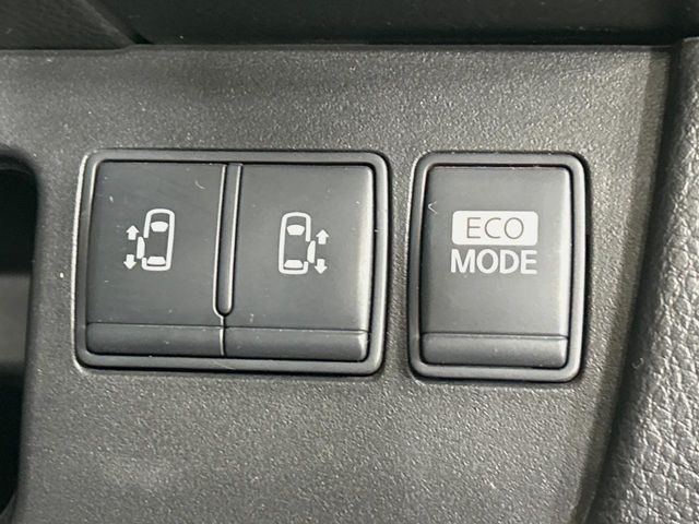 NISSAN SERENA  S-HYBRID 2013 Image 31