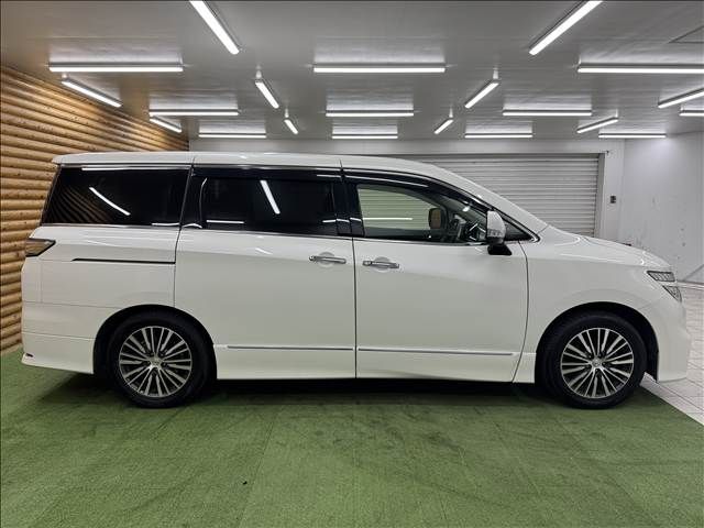 NISSAN ELGRAND 2019 Image 31