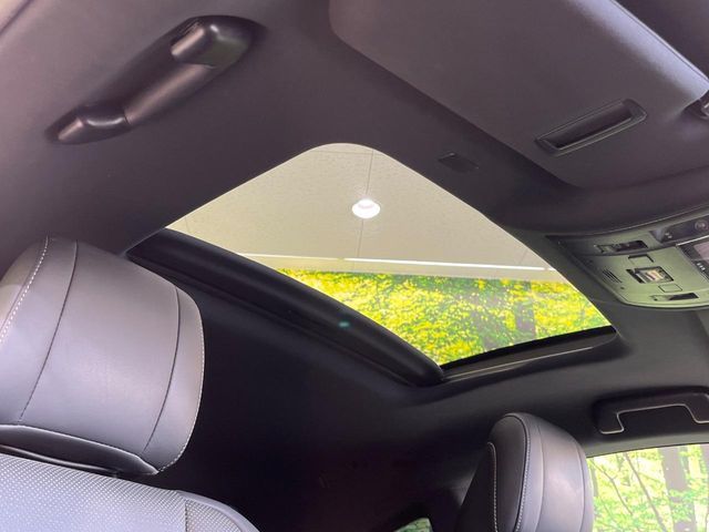 TOYOTA LEXUS RC300 2018 Image 31