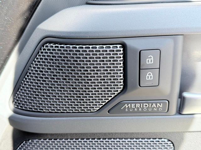 ROVER DEFENDER 2022 Image 31