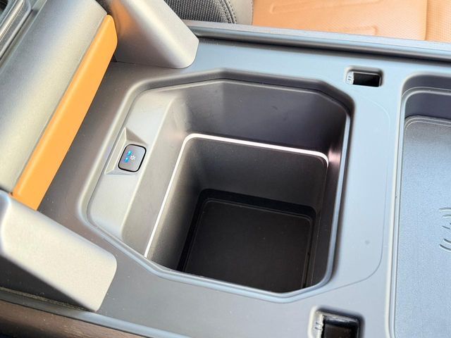 ROVER DEFENDER 2022 Image 31