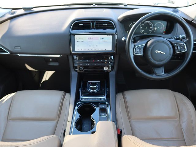 JAGUAR F-PACE 2016 Image 31