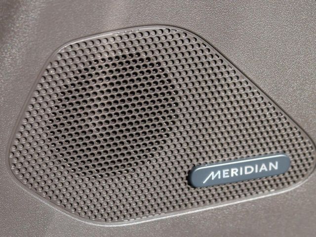 JAGUAR F-PACE 2016 Image 31