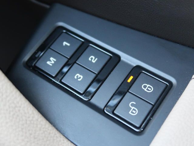 JAGUAR F-PACE 2016 Image 31