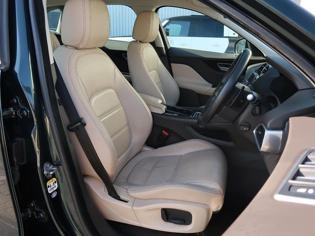 JAGUAR F-PACE 2016 Image 31