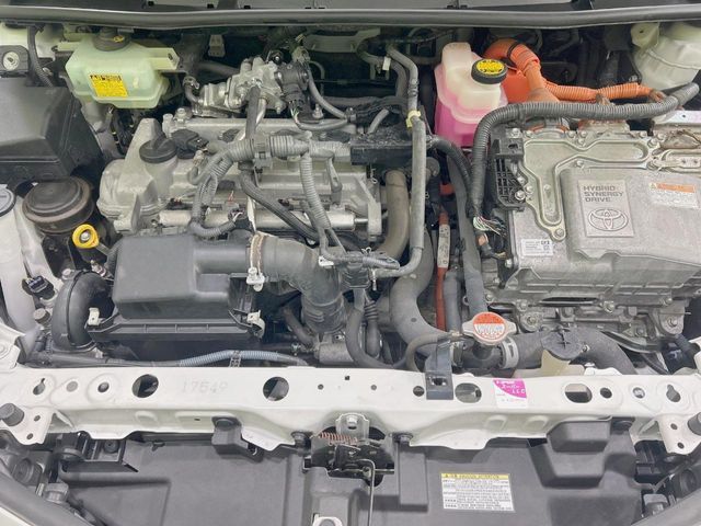 TOYOTA COROLLA FIELDER HYBR 2015 Image 31