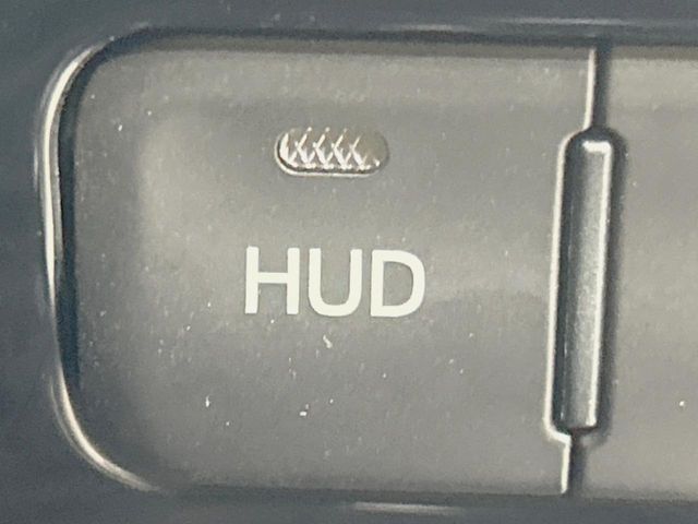 TOYOTA PRIUS 2017 Image 31