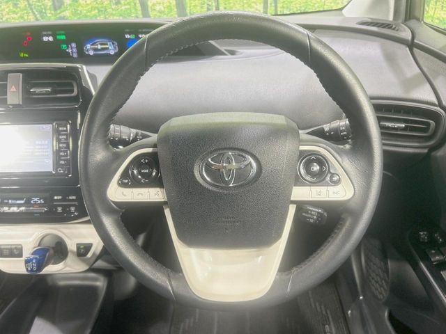 TOYOTA PRIUS 2017 Image 31