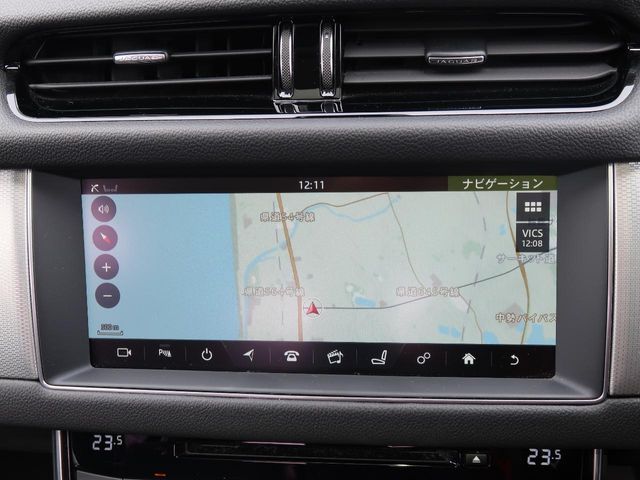 JAGUAR XFSERIES 2017 Image 31