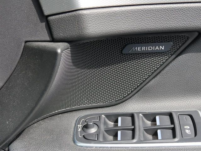 JAGUAR XFSERIES 2017 Image 31