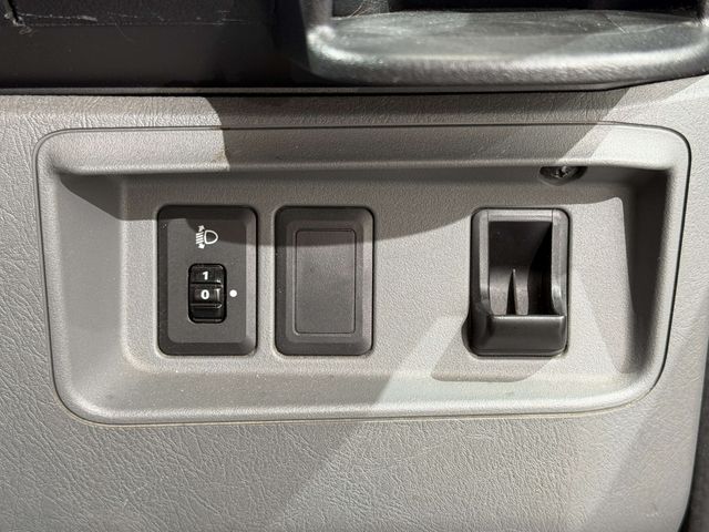 MITSUBISHI MINICAB VAN 4WD 2013 Image 31