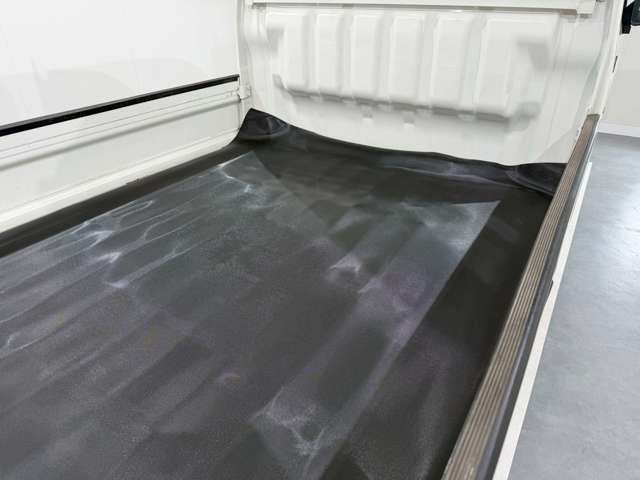 DAIHATSU HIJET TRUCK 4WD 2017 Image 31