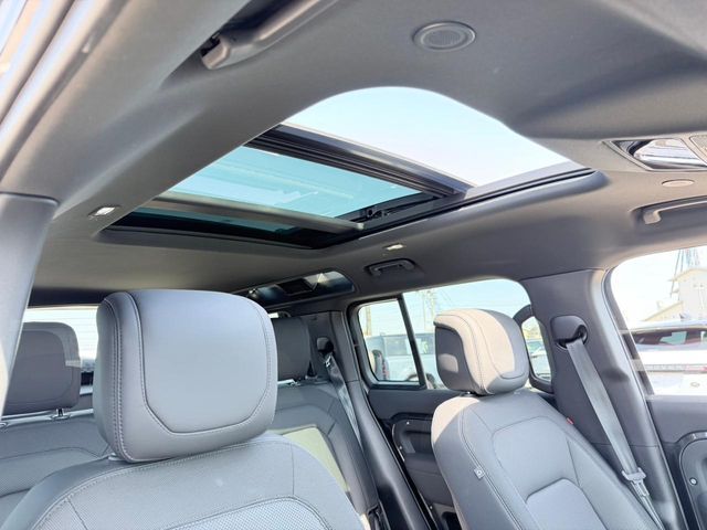 ROVER DEFENDER 2023 Image 31