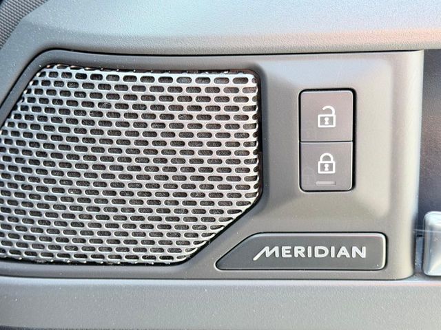 ROVER DEFENDER 2023 Image 31