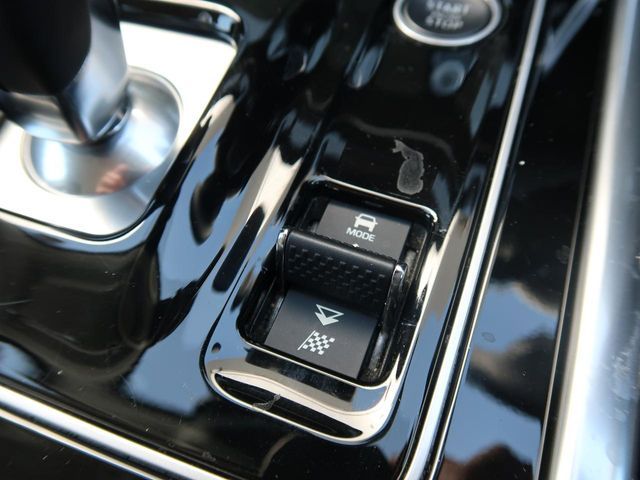 JAGUAR XESERIES 2020 Image 31