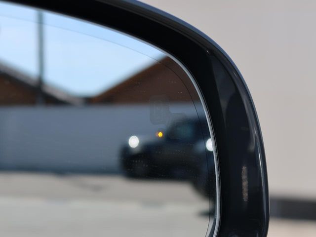 JAGUAR XESERIES 2020 Image 31