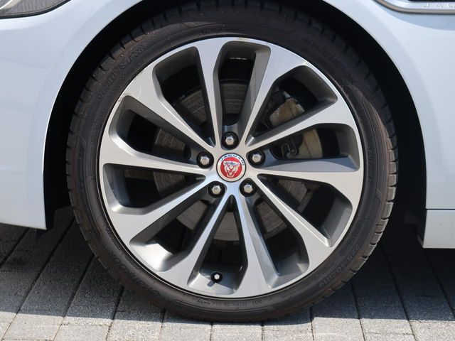 JAGUAR XESERIES 2020 Image 31