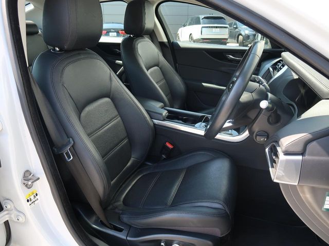 JAGUAR XESERIES 2020 Image 31