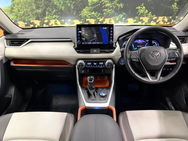 TOYOTA RAV4 HYBRID 4WD 2022 Image 31