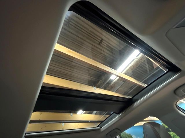 TOYOTA RAV4 HYBRID 4WD 2022 Image 31