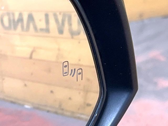 TOYOTA RAV4 HYBRID 4WD 2022 Image 31