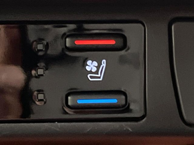 TOYOTA RAV4 HYBRID 4WD 2022 Image 31