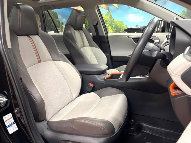 TOYOTA RAV4 HYBRID 4WD 2022 Image 31