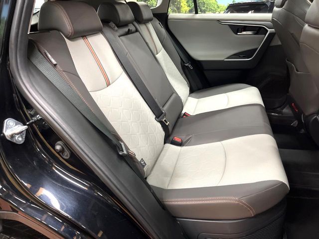 TOYOTA RAV4 HYBRID 4WD 2022 Image 31