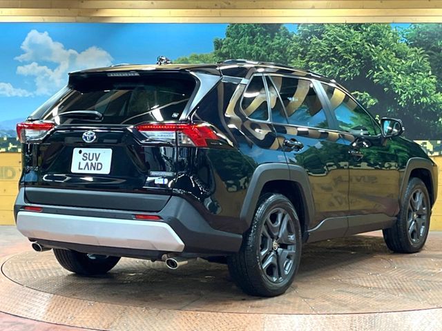 TOYOTA RAV4 HYBRID 4WD 2022 Image 31