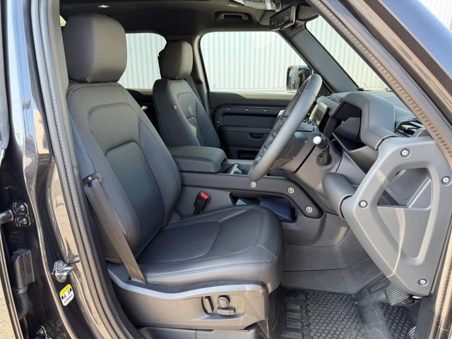 ROVER DEFENDER 2025 Image 31