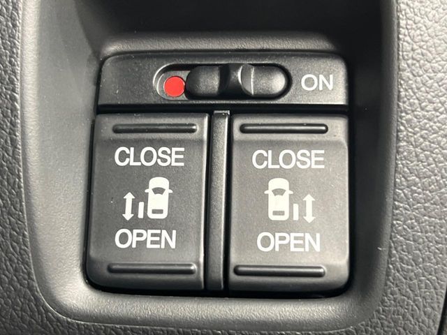 HONDA N BOX CUSTOM 2016 Image 31