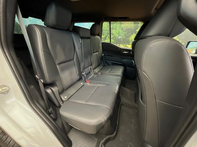 TOYOTA LANDCRUISER 250 2025 Image 31