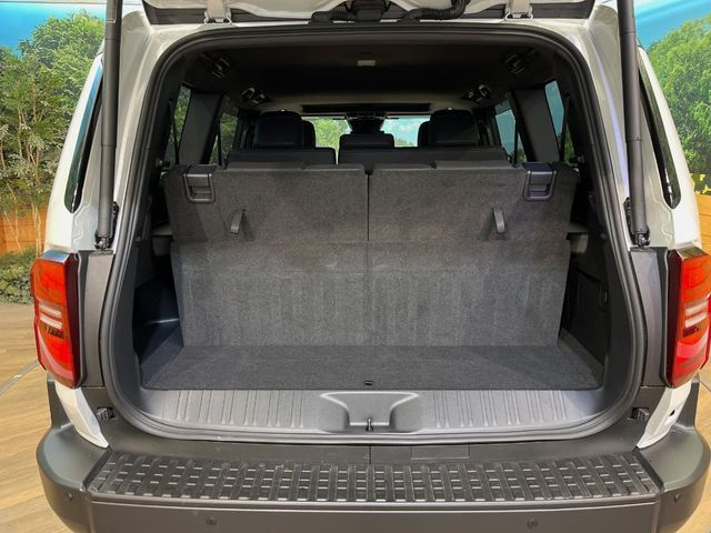 TOYOTA LANDCRUISER 250 2025 Image 31