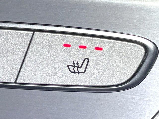 MERCEDES BENZ GLC CL 2019 Image 31