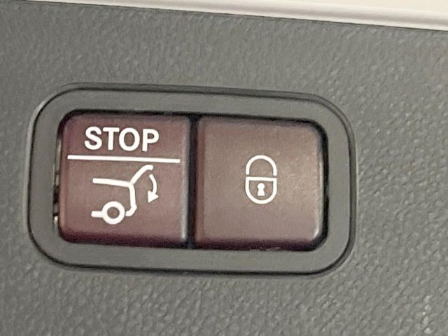 MERCEDES BENZ GLC CL 2019 Image 31