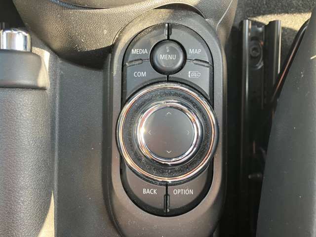 BMW MINI COOPER S 5DOOR 2023 Image 31